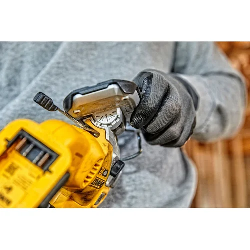 DeWALT DCS334P2 akumuliatorinis siaurapjūklis (18V 2 x 5,0 Ah) image 3
