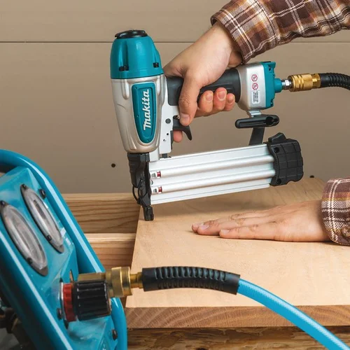 Makita AF506 Pneumatinis vinių kalimo įrankis image 2