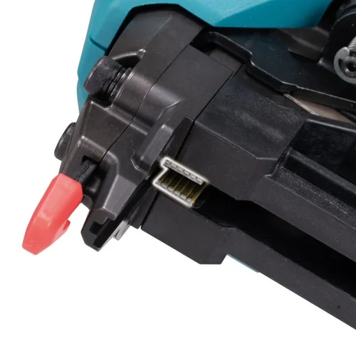 Makita DST630ZJ akumuliatorinis kabiakalis 18G image 2