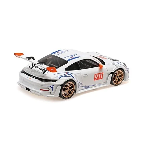 Minichamps Porsche 911 (992) GT3RS 2023, 1:18 image 2