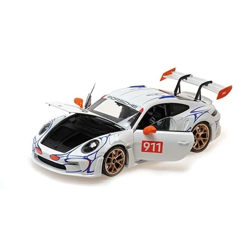 Minichamps Porsche 911 (992) GT3RS 2023, 1:18 image 3