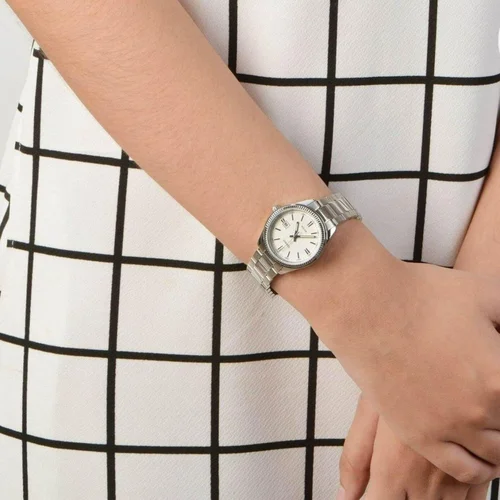 CASIO LTP-1302D 7A2V moteriškas laikrodis image 3