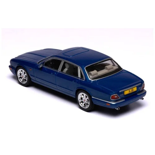 IXO Models Jaguar XJ8 (X308) 1998, 1:43 image 2