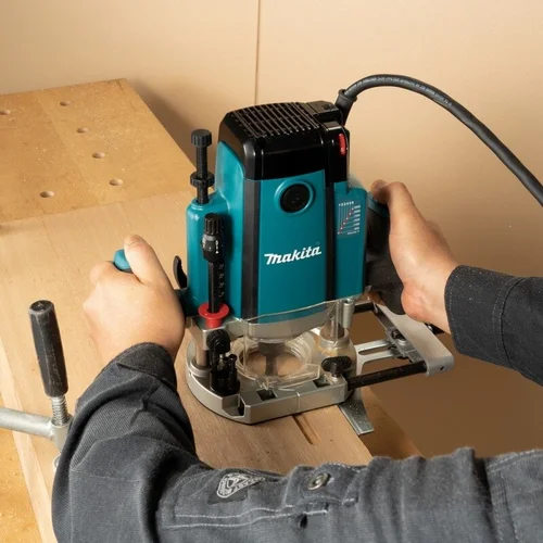 Makita RP2303FC07, 2100 W elektrinė freza image 3