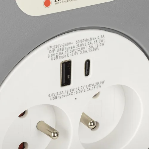 Montis MT188 ilgintuvas su USB, 10 m, 2 AC jungtys image 2
