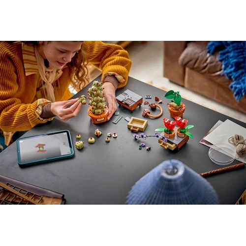 LEGO Hogwarts Herbology Plants 76474 image 3