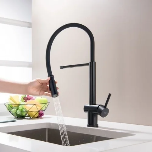 BlueWater Cori virtuvinis maišytuvas su dviejų funkcijų dušeliu, juodos spalvos image 3