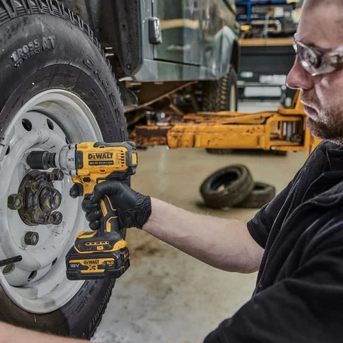 DeWalt DCF891N-XJ 18 V akumuliatorinis smūginis veržliasukis image 3