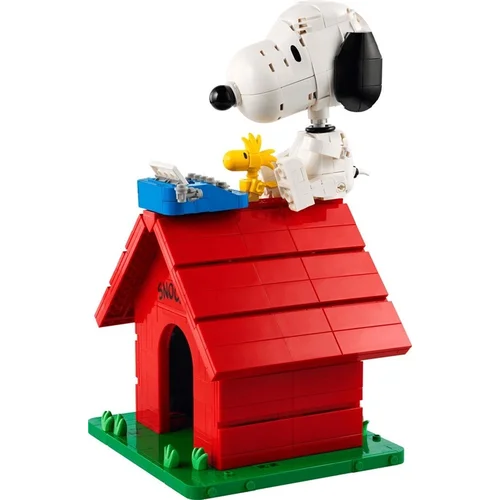 LEGO Ideas 21368 Snoopy's Doghouse image 2