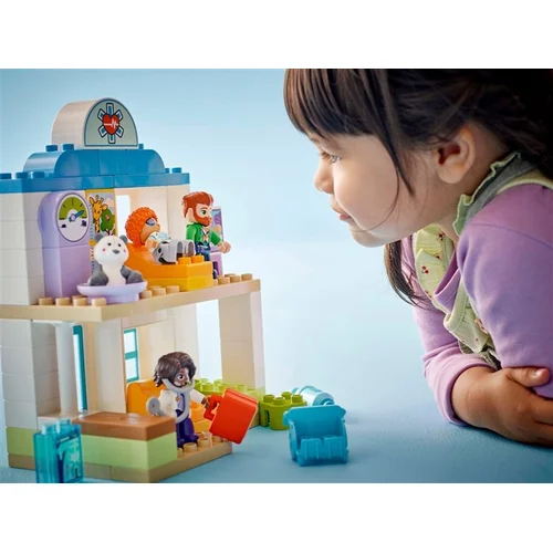 LEGO® Duplo First Time: Visit to the Doctor 10449 image 3