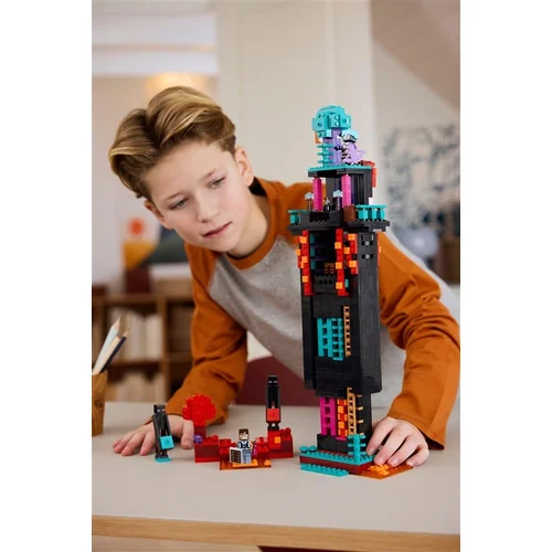 LEGO Minecraft The Enderman Tower 21279 image 3