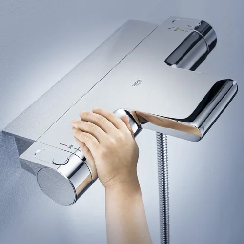 Grohe Grohtherm 2000 termostatinis vonios maišytuvas su tvirtinimo apdaila image 1