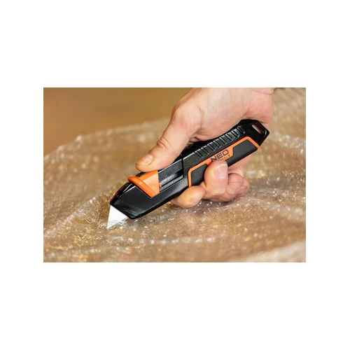 NEO TOOLS saugos peilis 63-704 su trapecijos formos ašmenimis image 3