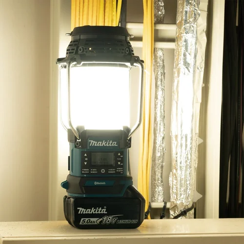 Makita DMR057 Akumuliatorinis LXT ® žibintas / radijas image 2