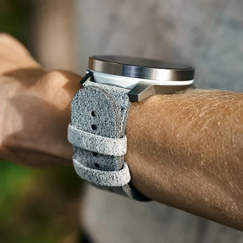 SUUNTO 22MM URBAN 5 MICROFIBER STRAP STONE GRAY M SS050700000 image 2