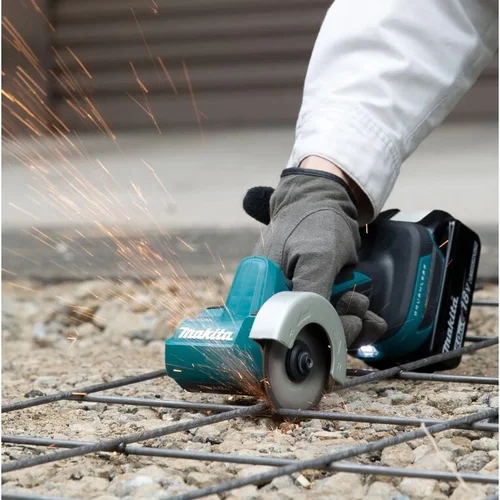 Makita DMC300Z 18V Be baterijų ir įkroviklio image 3