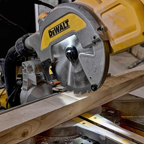 DeWalt DWS777 skersinio pjovimo staklės, 216 mm disko, 1800 W image 2